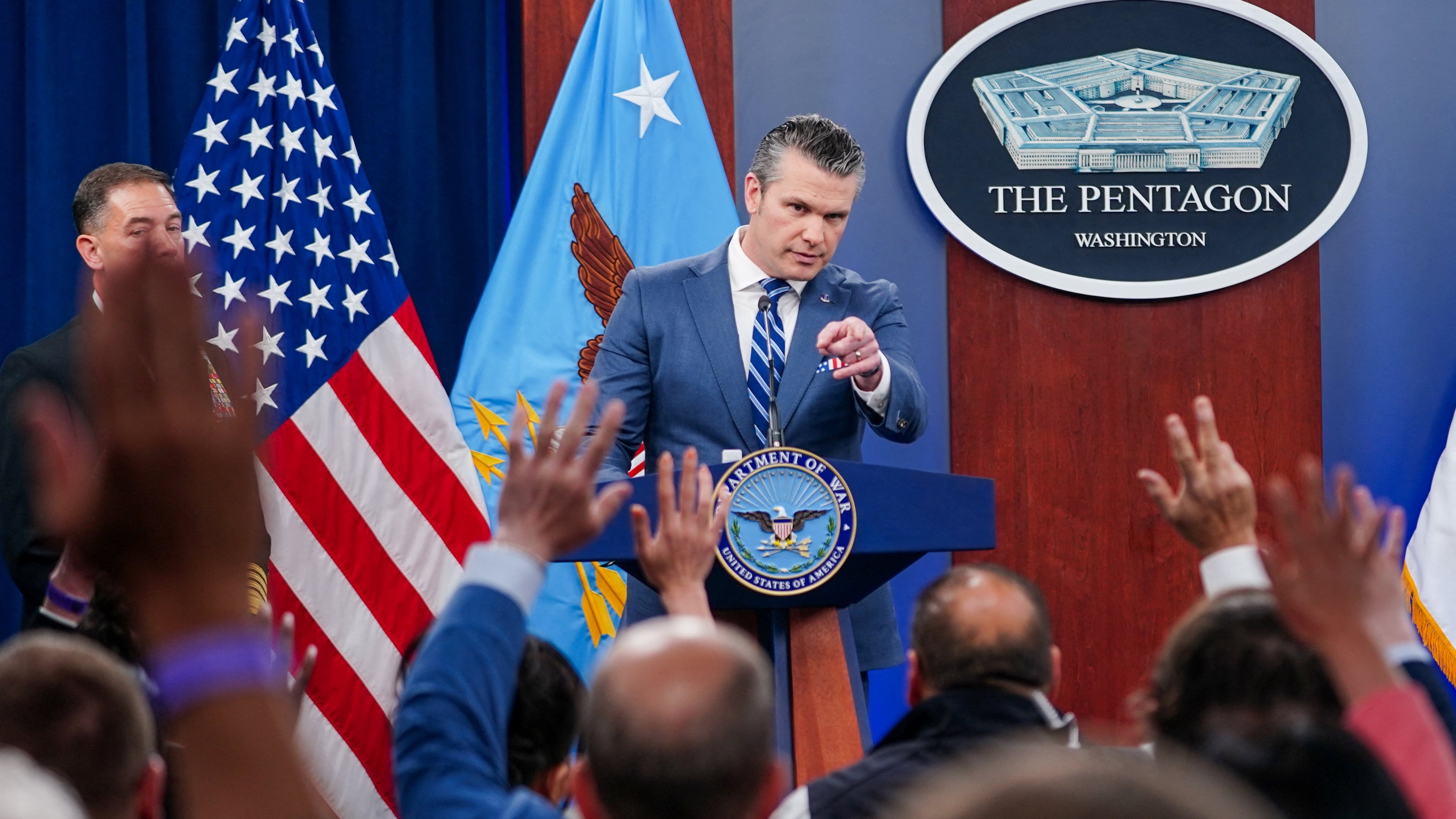 Hegseth amenaza con reanudar la guerra si Irán no acepta el pacto con Estados Unidos