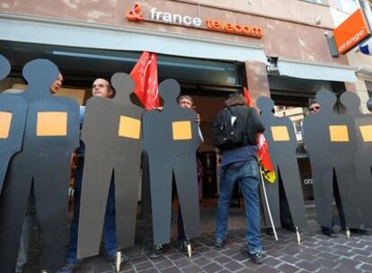 Manifestación de trabajadores de France Télécom, el miércoles pasado en Estrasburgo.