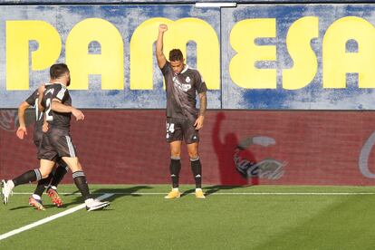 Mariano celebra el 0-1 en La Cerámica.