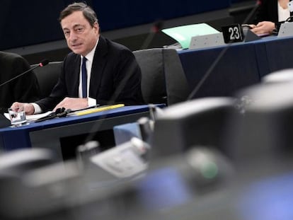 Draghi, durante su intervenci&oacute;n en la Euroc&aacute;mara.