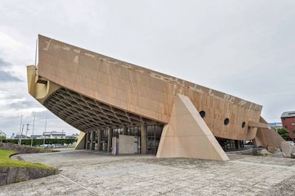 Pabellón deportivo de Kenzo Tange en Takamatsu