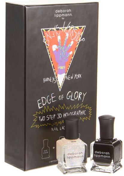 Del corner que presentó Lady Gaga en Barneys New York nos quedamos con esta laca de uñas holográfica Edge of Glory creado por Deborah Lippmann. Su precio es de 45 euros.