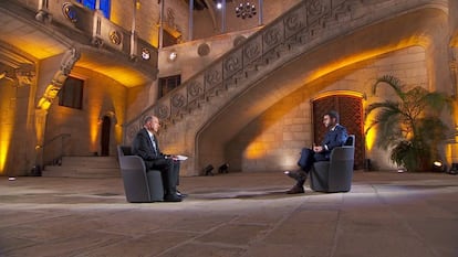 Un moment de l'entrevista, al Palau de la Generalitat.