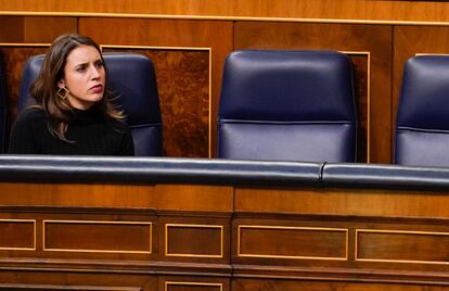 La ministra de Igualdad Irene Montero en el congreso de los diputados en Madrid.