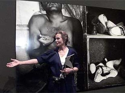 Martine Franck, fotógrafa y esposa de Henri Cartier-Bresson, ayer durante la presentación de la retrospectiva dedicada a su marido en Caixafòrum.