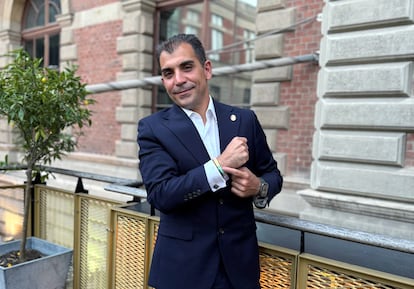 Roberto Durán, primer español en obtener el título de Master Sommelier, este domingo en Viena, en una foto cedida por él.