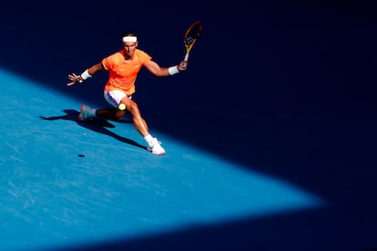 Nadal, durante el partido contra Fognini en la central de Melbourne.