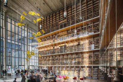 La biblioteca del Stavros Niarchos Foundation Cultural Center, en Atenas. 