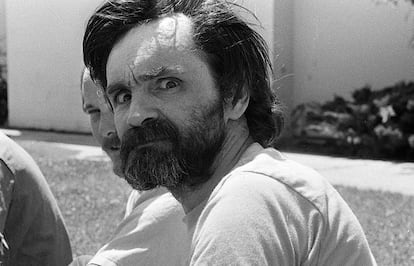 El criminal estadounidense Charles Manson, el hombre que asesinó a Sharon Tate, en el Centro Médico de California, 1 de agosto de 1980.