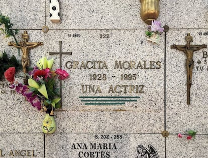 Los restos de Gracita Morales reposan en un nicho austero en Madrid, donde se le dio sepultura en 1995.