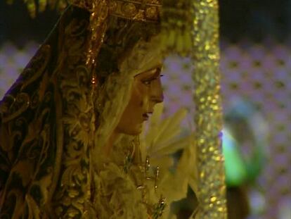 'La Madrugá' llena de Pasión las calles de Sevilla