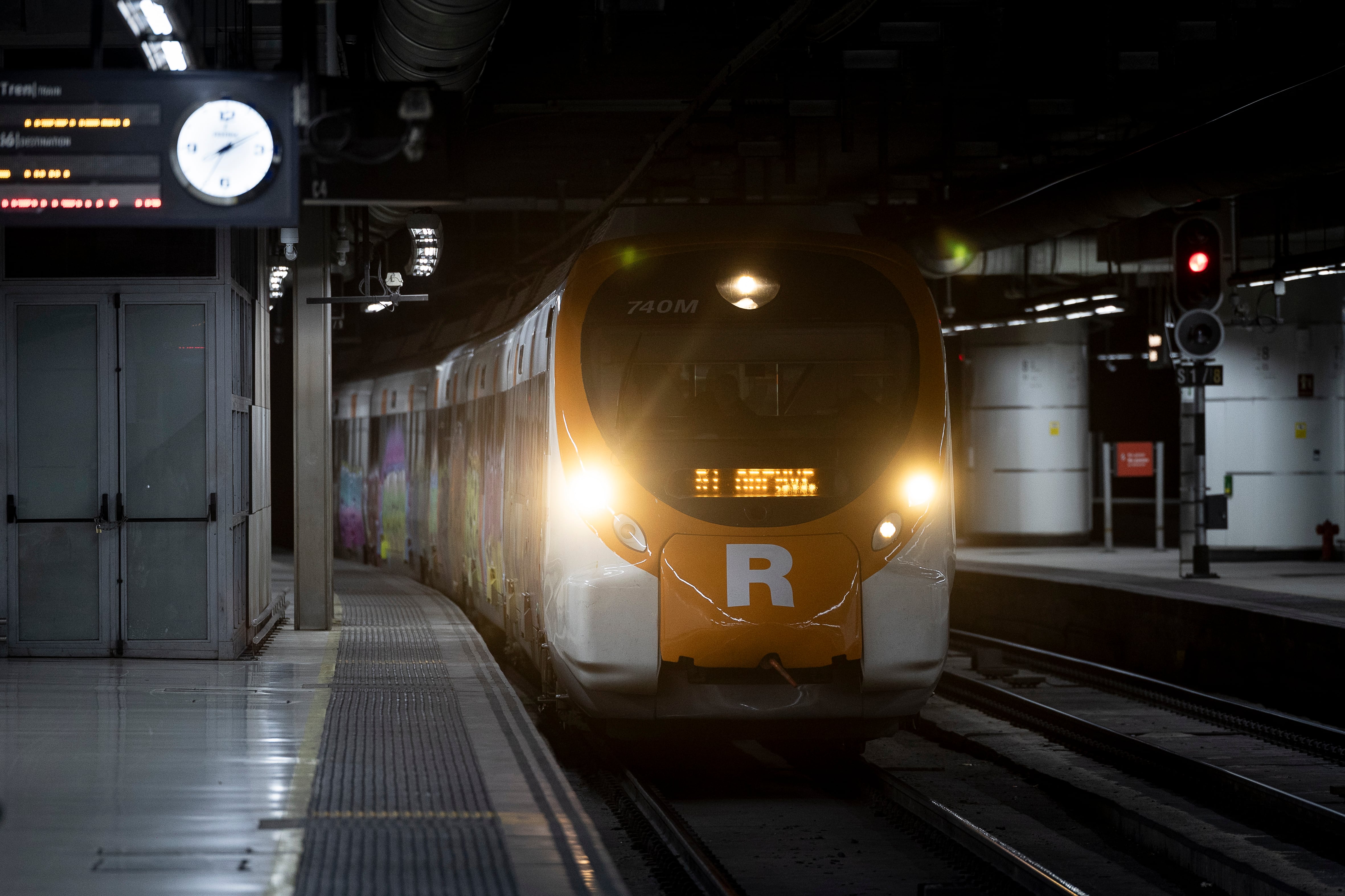 Imagen de archivo de un tren de cercanías.