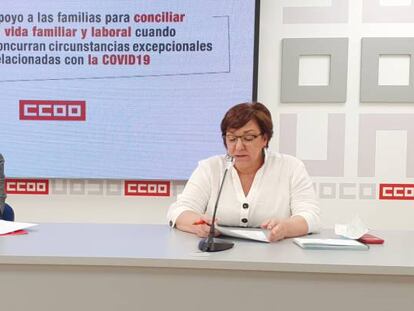 Unai Sordo, secretario general de CC OO, y Mari Cruz Vicente, secretaria confederal de Acción Sindical de CC OO, presentando sus propuestas para la conciliación.