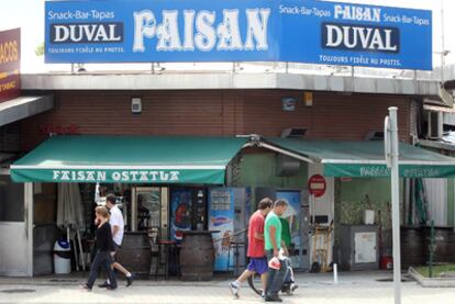 Vista del bar Faisán, en Behobia, donde se produjo el presunto chivatazo.