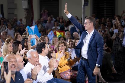 El presidente del Partido Popular y candidato a la Presidencia del Gobierno, Alberto Núñez Feijóo, en el acto de inicio de la campaña para las elecciones del 23-J en Castelldefels.