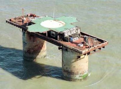 Vista aérea del principado de Sealand, situado sobre una plataforma de hormigón.