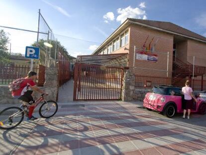 Un centro público en Soto del Real, indemnizado por la Comunidad de Madrid por su responsabilidad en un caso de acoso escolar en 2011.