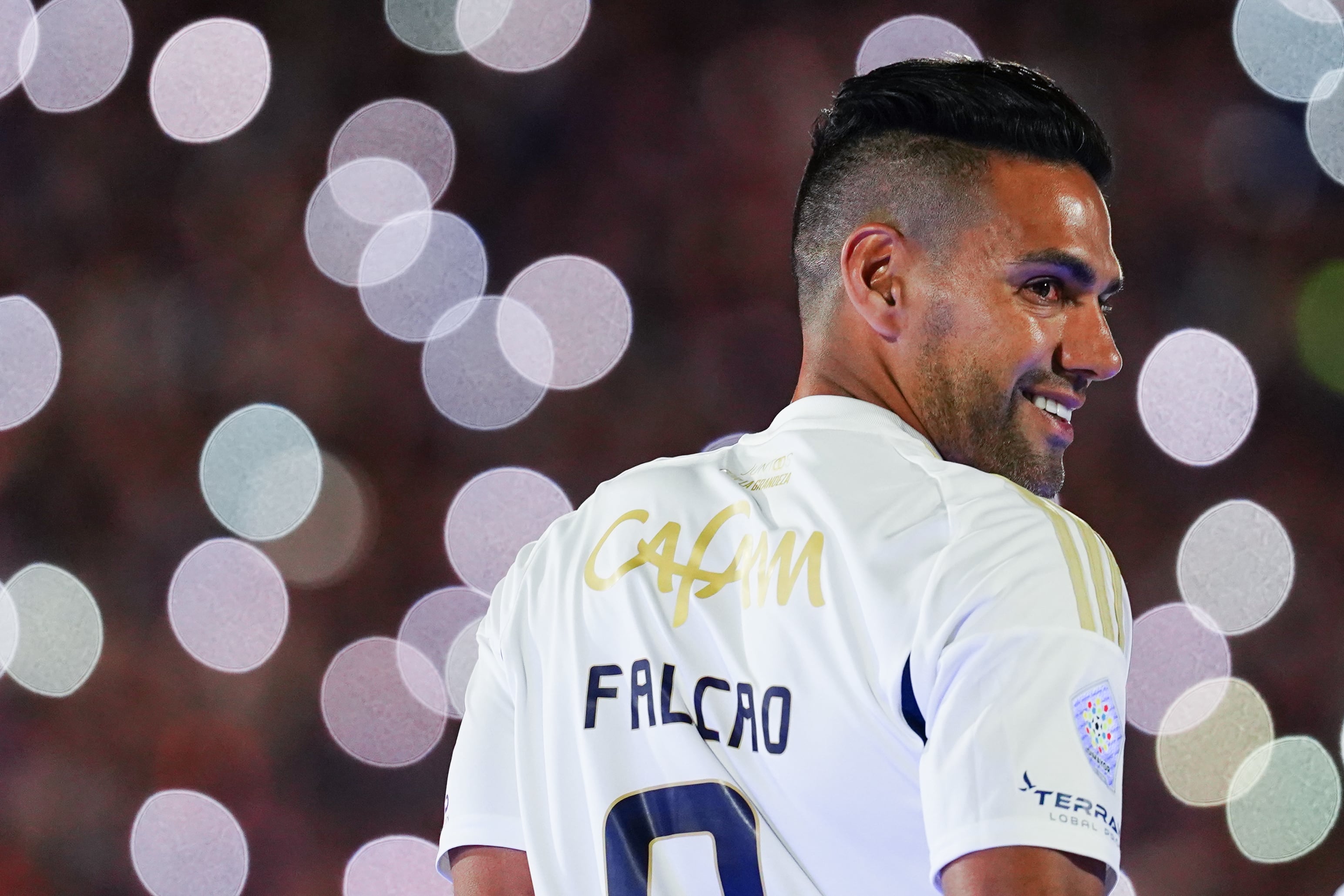 Radamel Falcao acuerda su salida de Millonarios seis meses después de su llegada al equipo