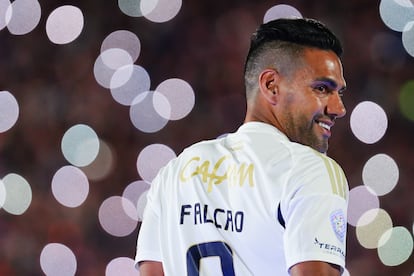 Radamel Falcao durante su presentación como jugador de Millonarios FC, en Bogotá, el 16 de julio de 2024.