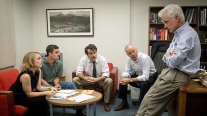 El equipo de redacción de 'The Boston Globe' en 'Spotlight'.