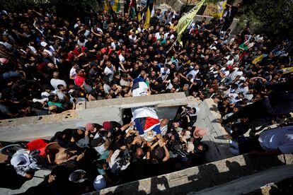 Funeral del palestino Bilal Kubha, quien murió durante los enfrentamientos en una redada israelí, en Yabad, en el norte de Cisjordania.