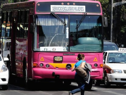 Autob&uacute;s exclusivo para mujeres en Ciudad de M&eacute;xico.