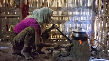 Los métodos rudimentarios para cocinar provocan humo y agudizan los problemas respiratorios.