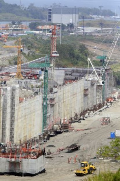 An aerial view of work to widen the Panama Canal.