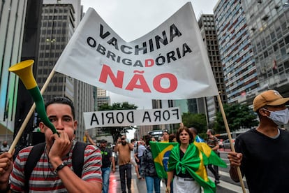Una manifestación en contra de la vacuna para la covid-19 en São Paulo.