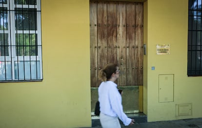 Sede de la Oficina de atención a la maternidad en Sevilla