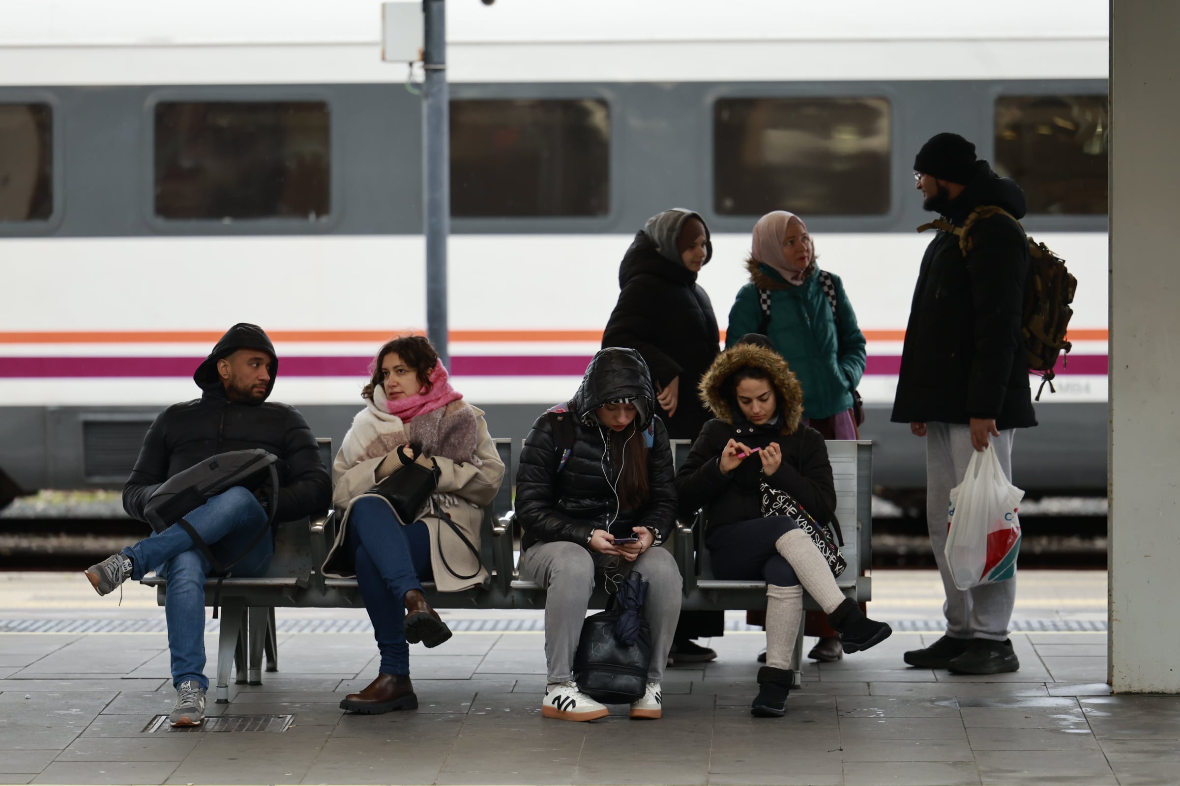 Rodalies de Cataluña vuelve a suspender trenes en todas las líneas principales por el mal estado de las vías