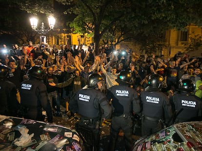 Protesta ante las puertas de la Consejería de Economía del Gobierno catalán, el 20 de septiembre de 2017.