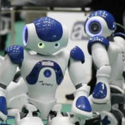 Varios robots se presentan en la Campus Party de Valencia