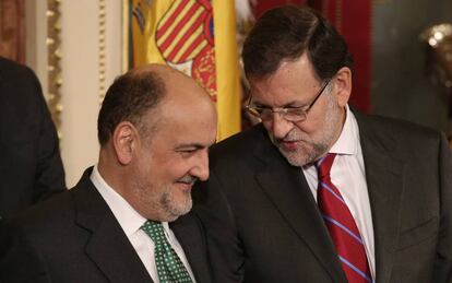 Francisco P&eacute;rez de los Cobos y Mariano Rajoy juntos en un acto. 
