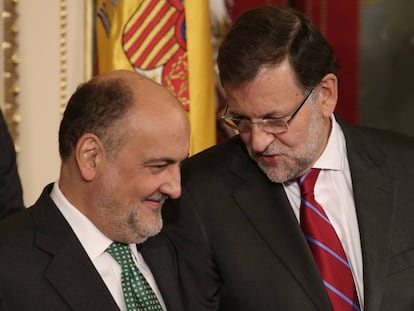 Francisco P&eacute;rez de los Cobos y Mariano Rajoy juntos en un acto. 