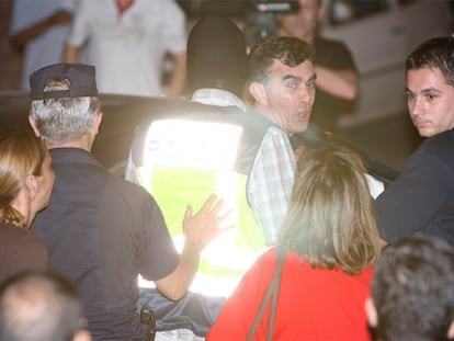 José Flores, jefe de gabinete de la Alcaldía, tras salir detenido del Ayuntamiento.