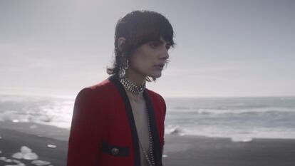 SAINT LAURENT_SAINT LAURENT_WINTER 21_VIDEO-STILLS_52_HR