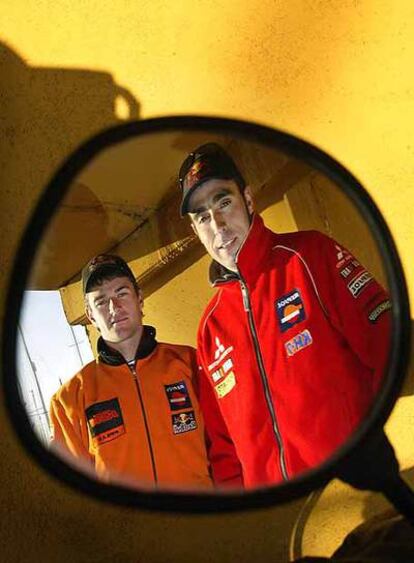 Marc Coma, a la izquierda, y Nani Roma.