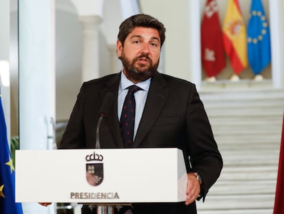 El presidente de la Región de Murcia, Fernando López Miras, este lunes en la comparecencia en la que ha anunciado los cambios en su Gobierno.