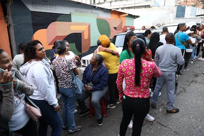 Los vecinos del barrio Petare se mostraban de buen ánimo, es la primera vez en 25 años que el chavismo podría peder el poder. 