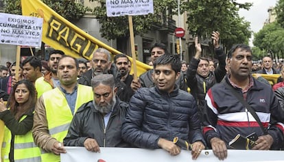 Manifestantes en la protesta de los taxistas en Barcelona.