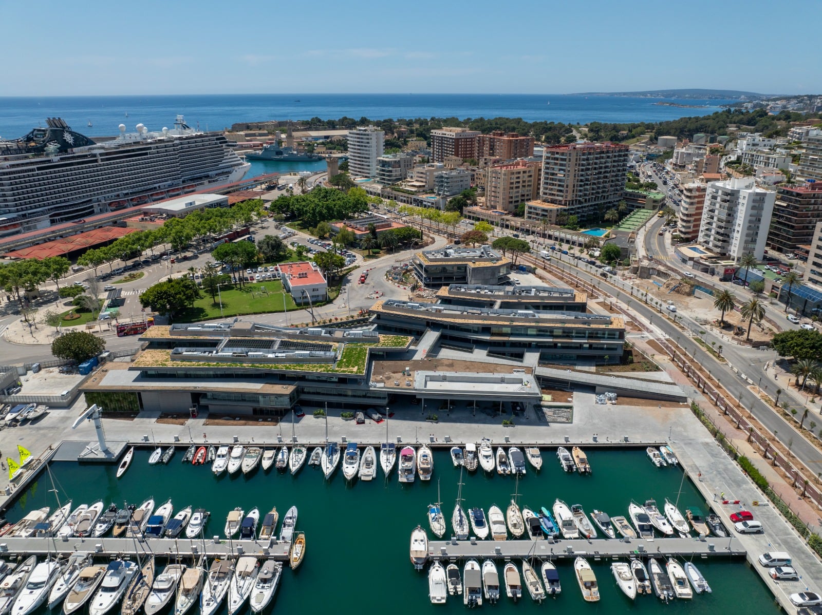 Il Club de Mar di Mallorca si apre: passerella, wellness e nuovi edifici per soci e visitatori