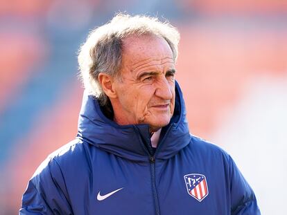 Oscar 'Profe' Ortega durante un entrenamiento del Atlético de Madrid.