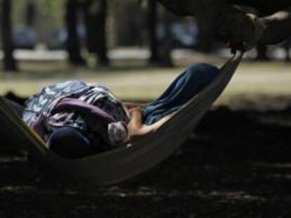 Argentina vive estos días la peor ola de calor en 43 años, con temperaturas que en algunas zonas del país han superado los 40 grados centígrados.EFE/Archivo