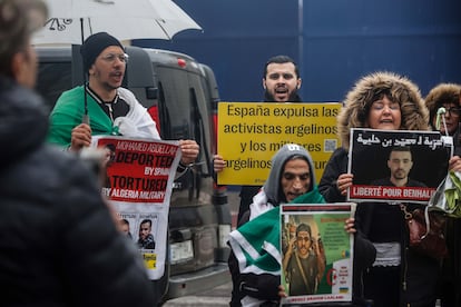 Protesta contra la expulsión de Mohamed Benhalima, el 17 de marzo en Valencia.