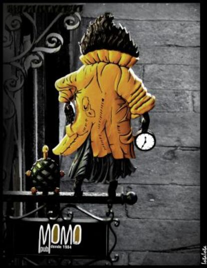Entrada del curioso pub Momo a Rua, en Santiago, que cuenta con una agradable terraza ajardinada.