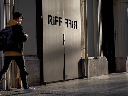 Entrada del restaurante Riff de Valencia.