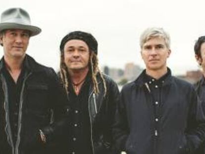 Nada Surf.