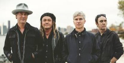 Nada Surf.