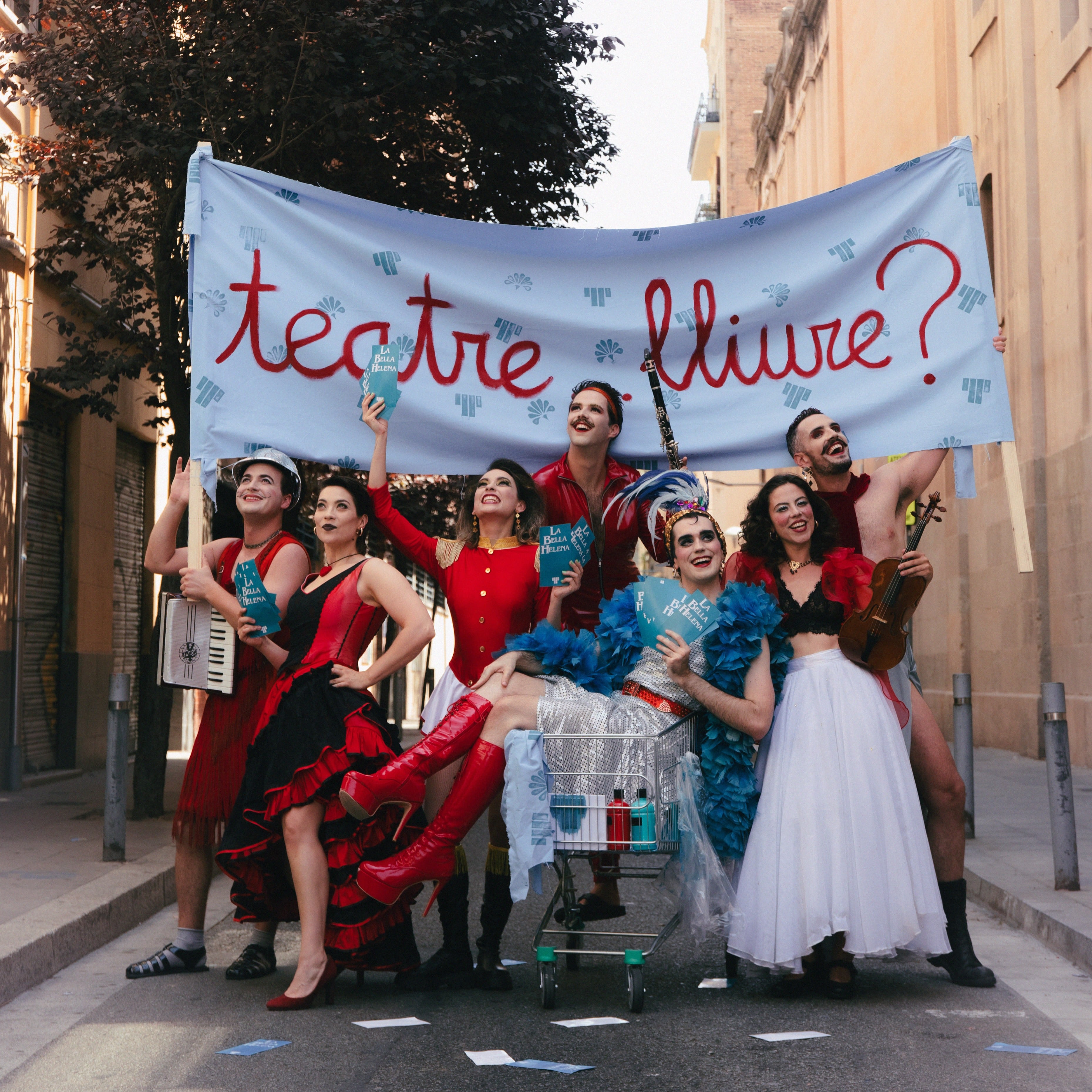 Una comedia sobre un grupo de jóvenes que decide remontar ‘La bella Helena’ abre la celebración del 50º aniversario del Lliure